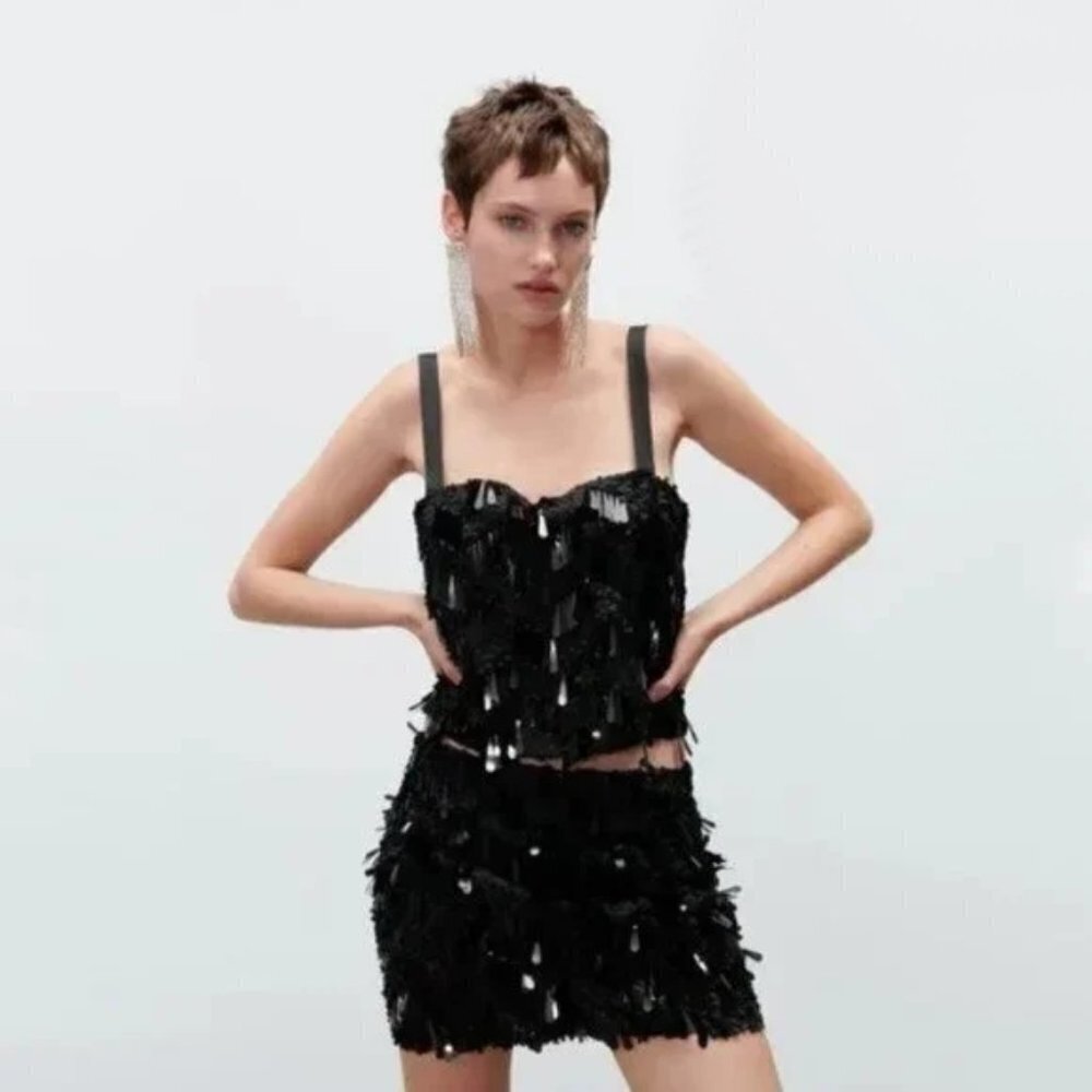 NWT Zara black sequin applique high waisted mini skirt, XS